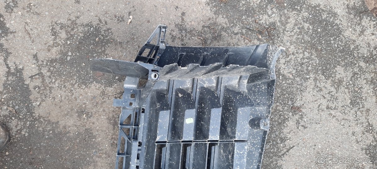 přední maska vw crafter 2E0 mřížka chladiče - 2