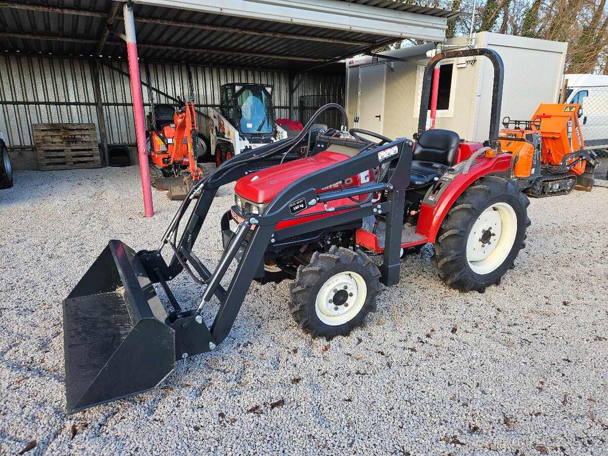 malotraktor Mitsubishi MT240 4x4 s čelákem - 2