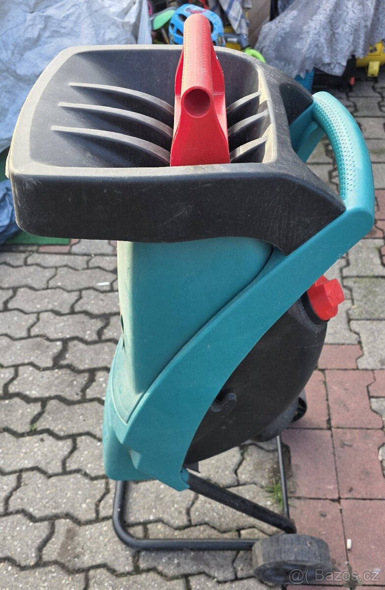 DRTIČ VĚTVÍ BOSCH - 2