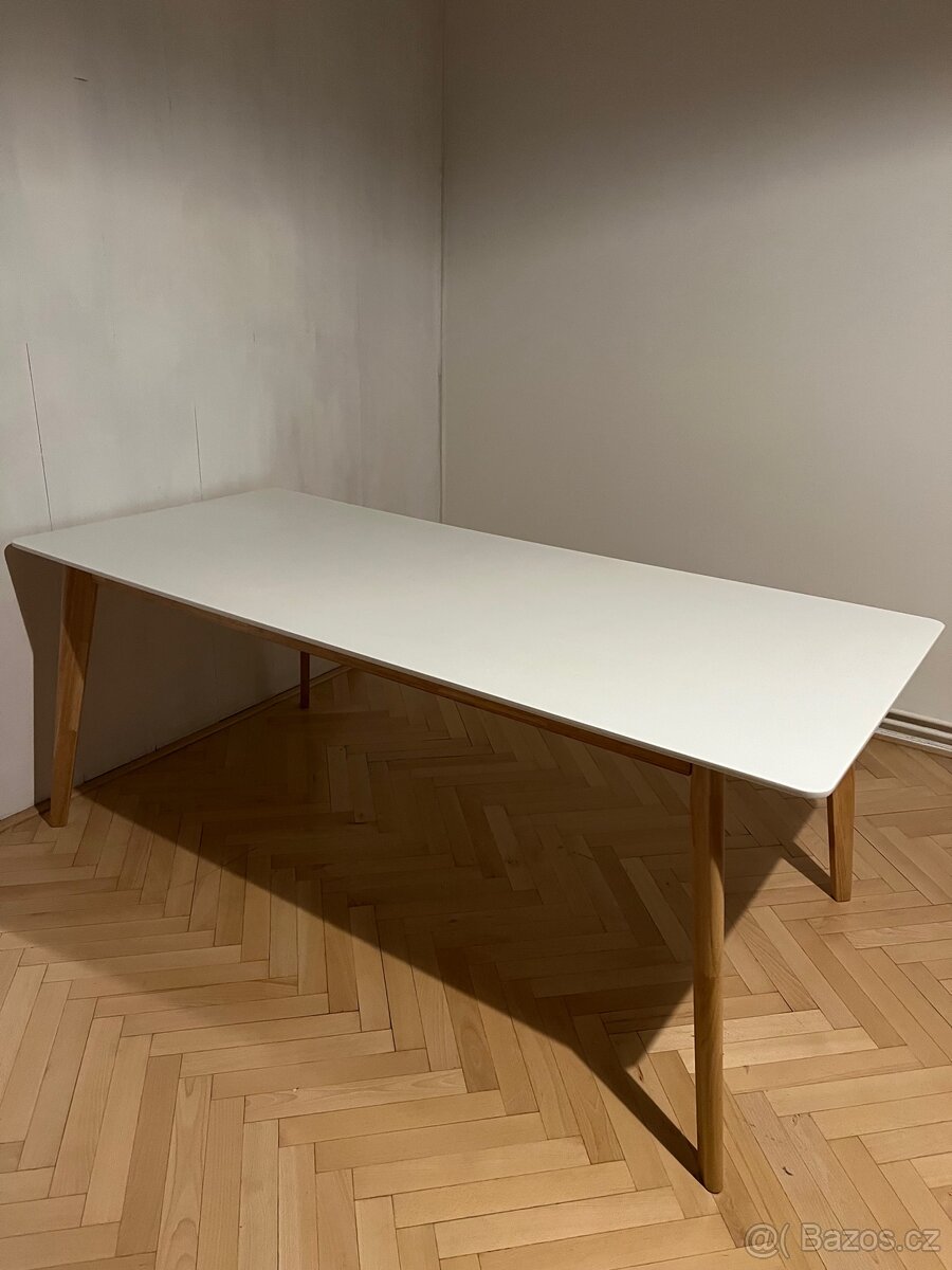 Jídelní stůl 75 × 200 × 90 cm. - 2