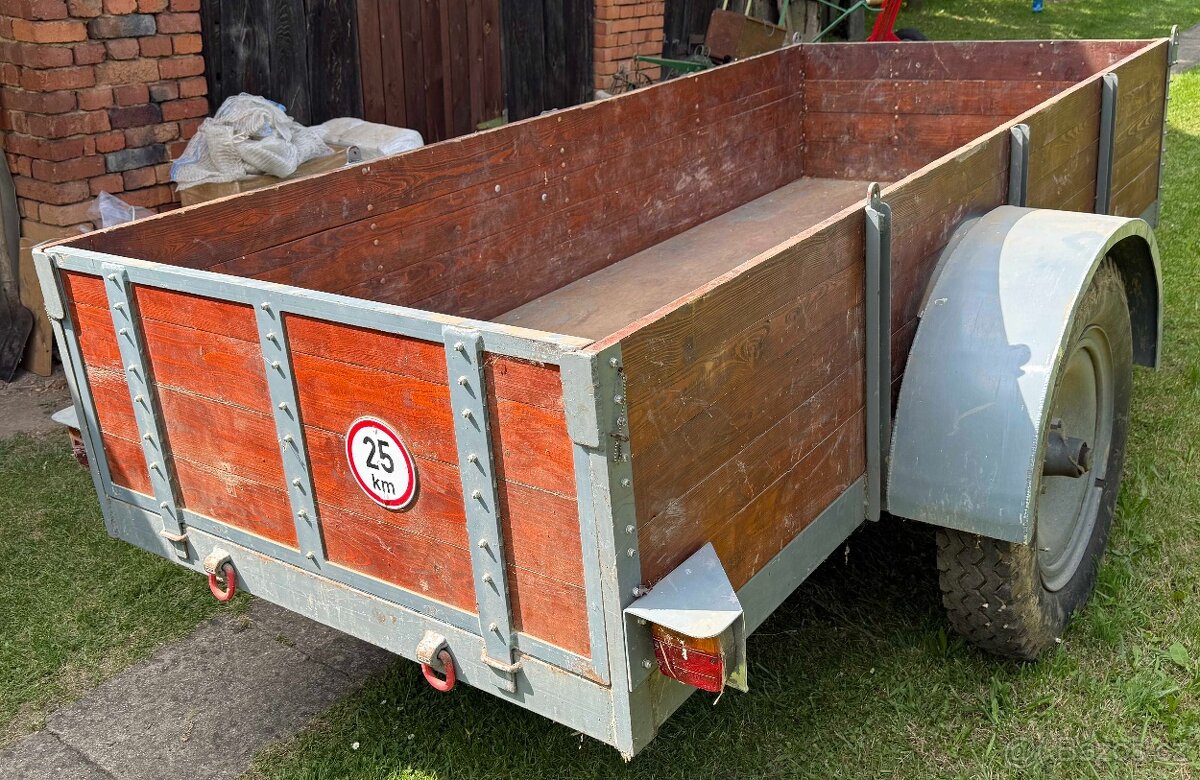 Vlečka za traktor - 2