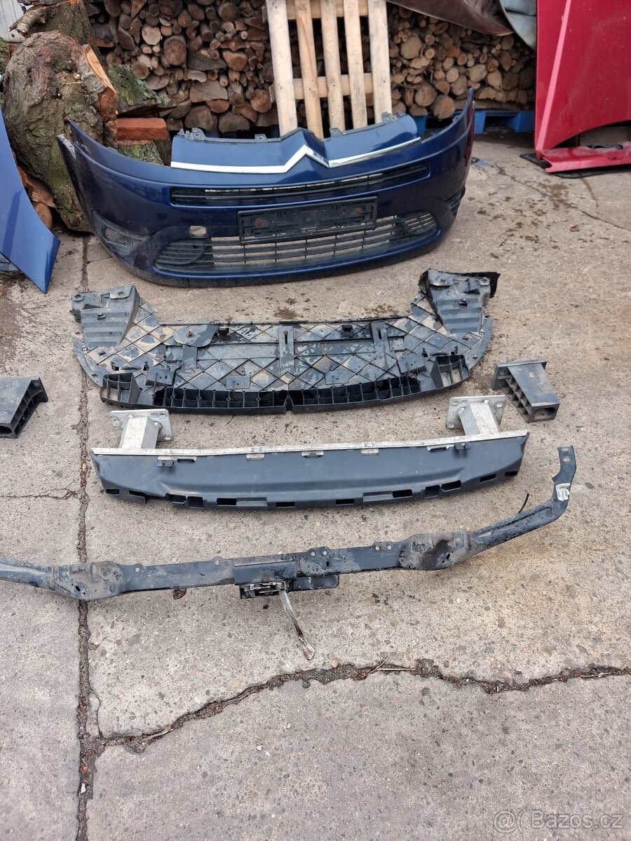 Předek,lampy C4 grand-picasso,rok 2009 - 2