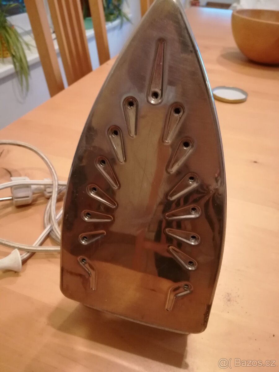 Napařovací žehličky - 2