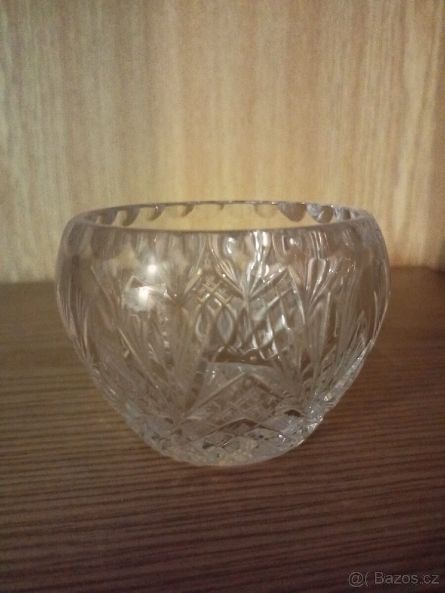 Broušená miska - 2