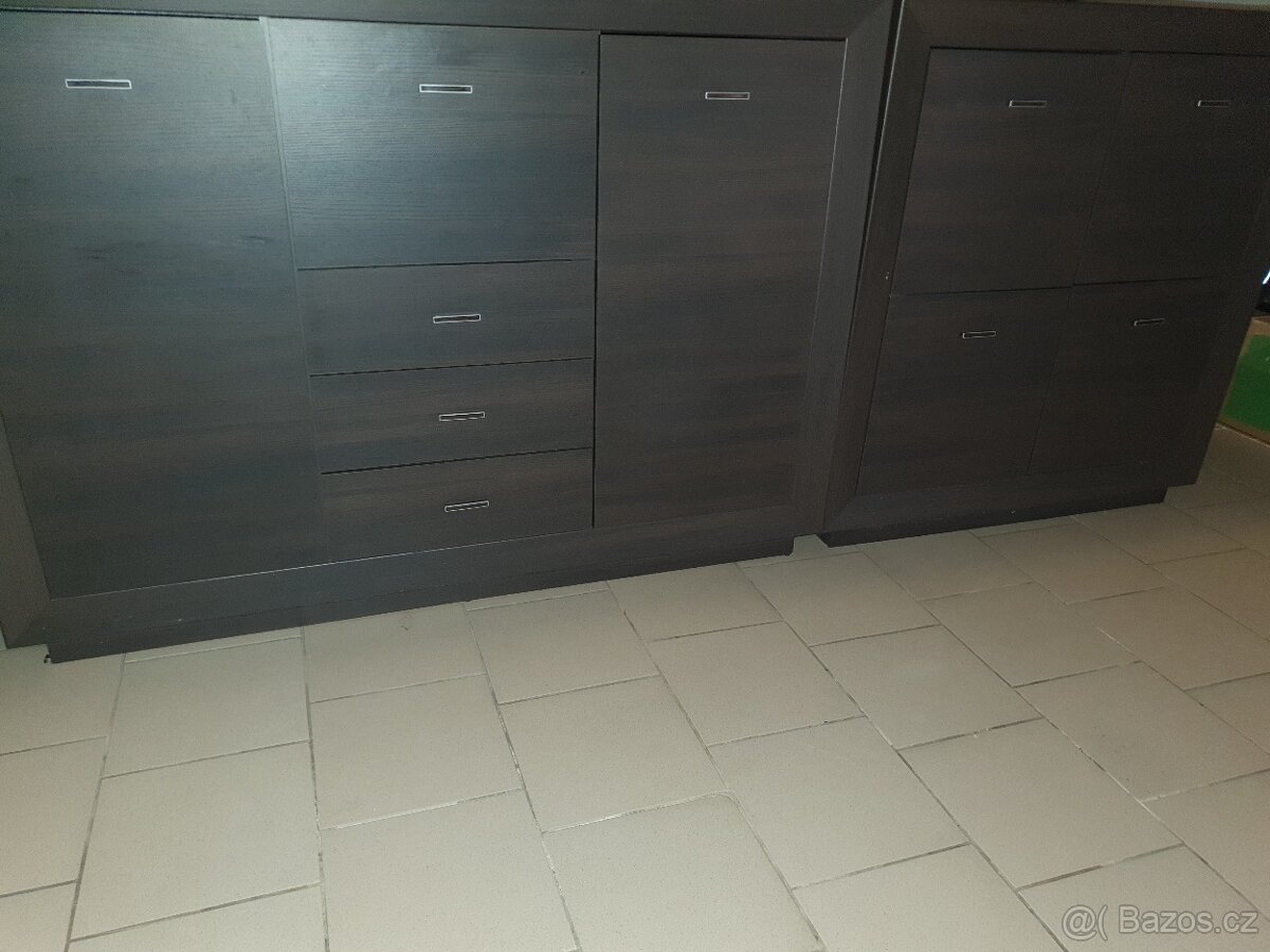 Prodám komody, skříně - 2