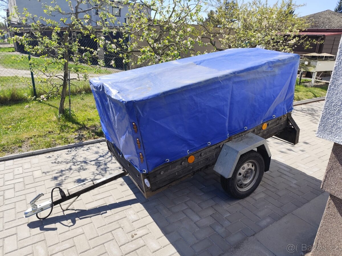 Přívěsný vozík 750kg - 2