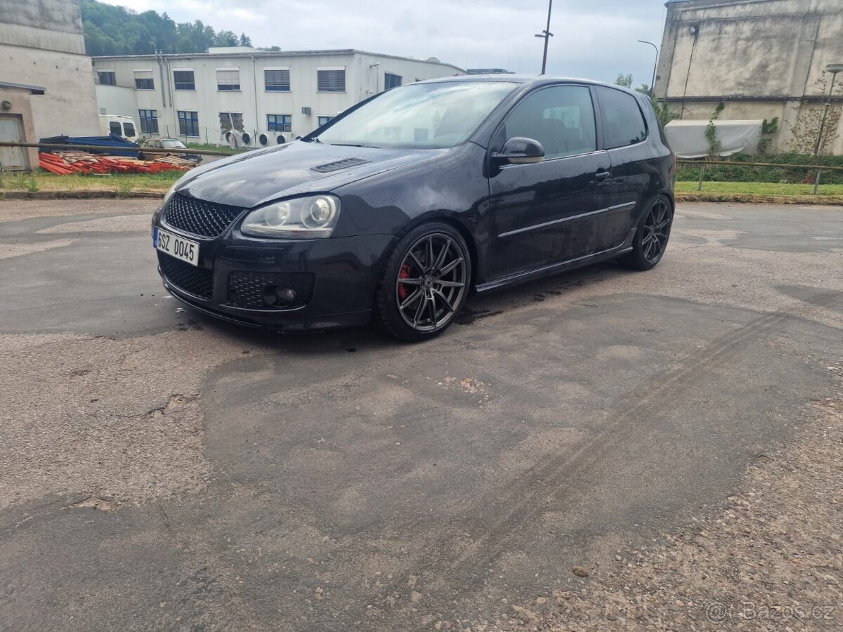 VW Golf 5 GTI Edition 30 - 2