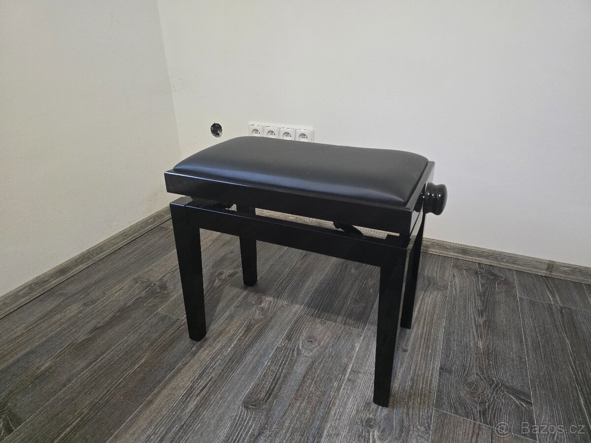 Klavírní stolička - 2