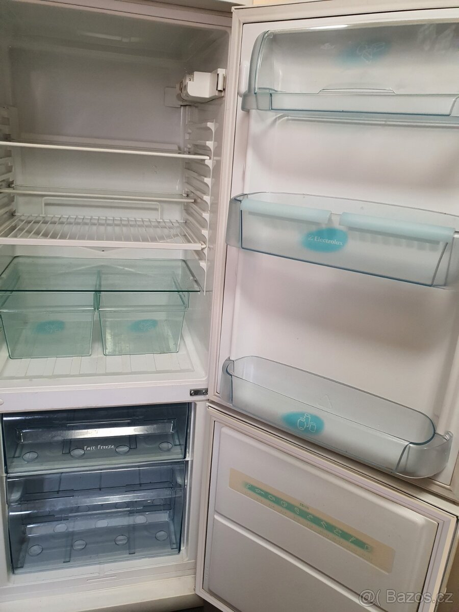 DOPRAVA značková VELKÁ lednice ELECTROLUX - 2