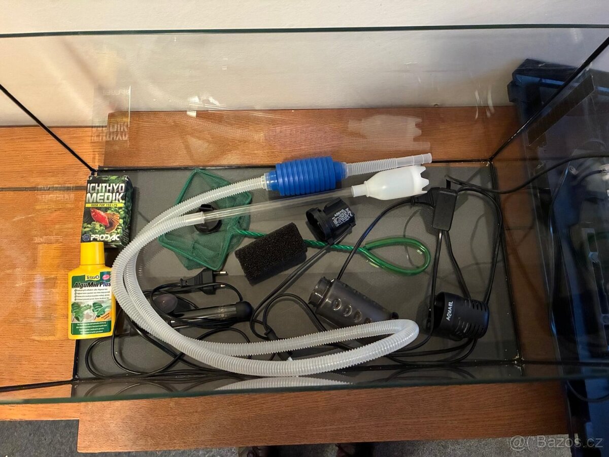 Akárko s příslušenstvím - 2