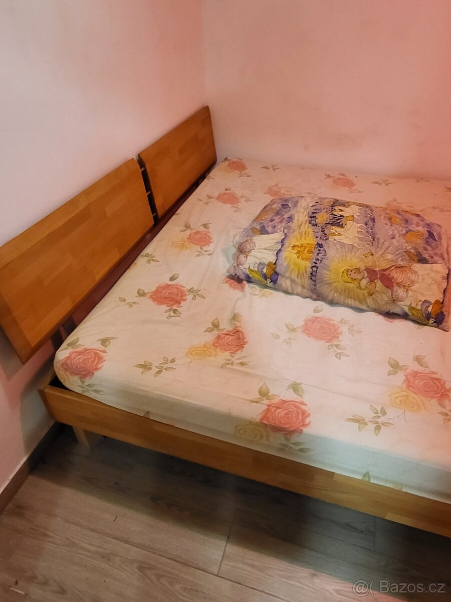 Postel z masivu 200x180 - 2