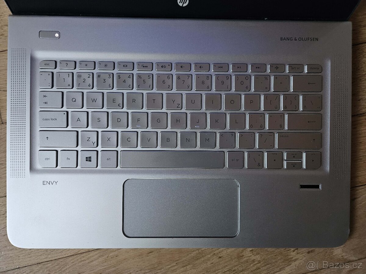 HP Envy 13 i5-6200,8GB ,256SSD,win 11 - 2