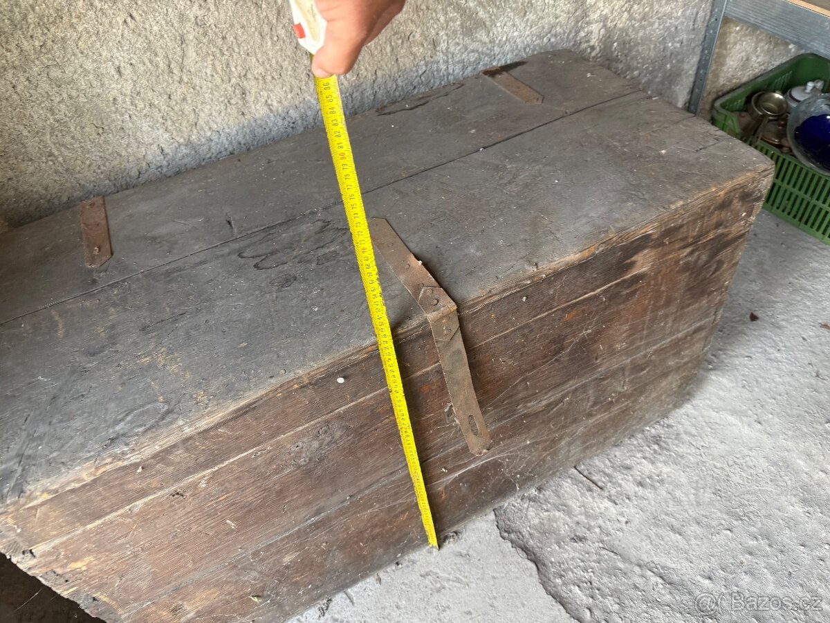 Prodám starou truhlu - 2