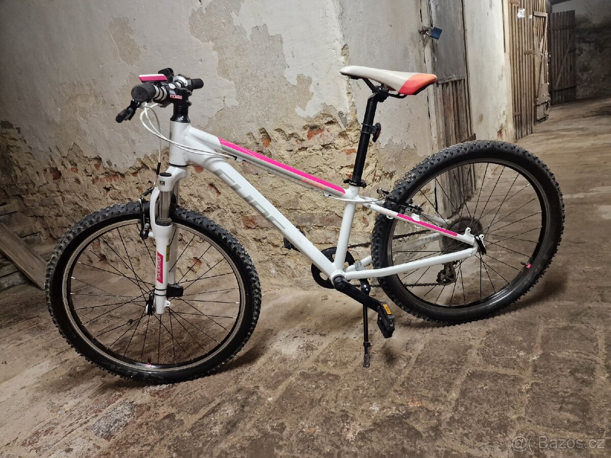Dětské horské kolo 24" CUBE - 2