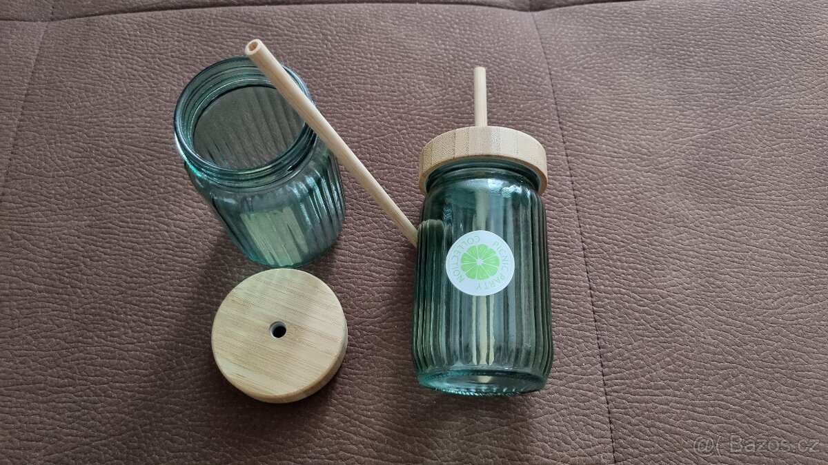 Sklenice na pití s brčkem - 2