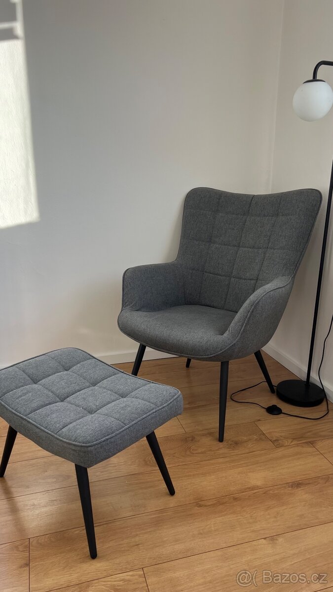 Křeslo s podnožkou - 2