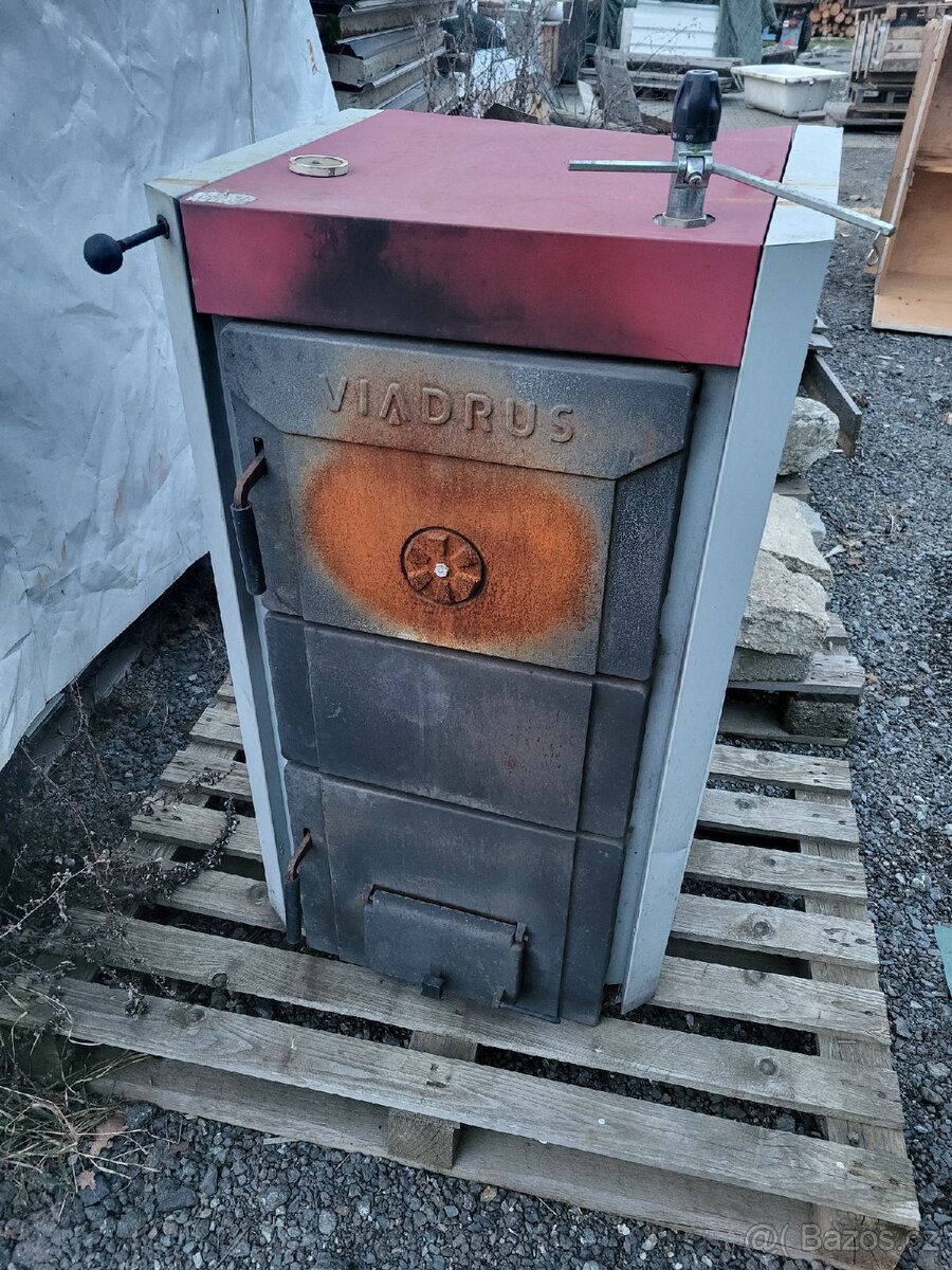 Kotel na dřevo a uhlí - 2