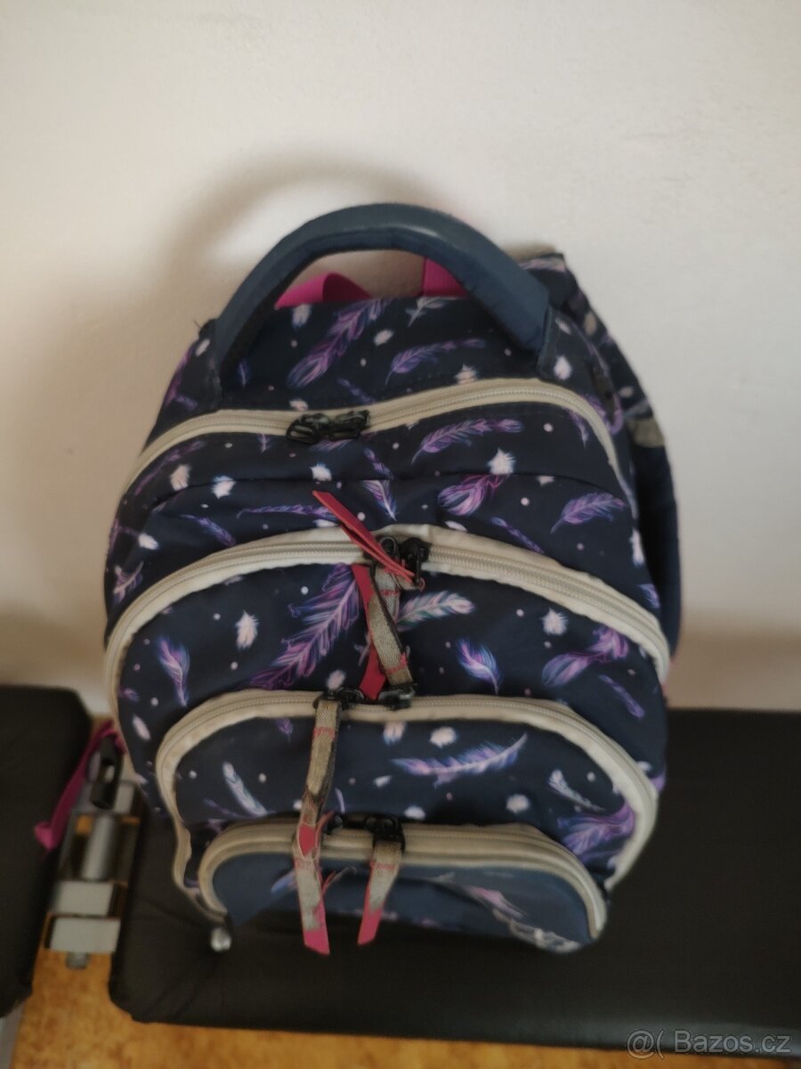 Školní batoh, dívčí. - 2