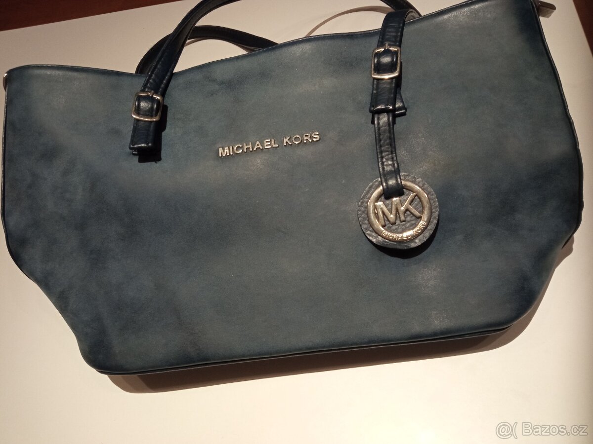 Tmavě modrá kabelka - 2