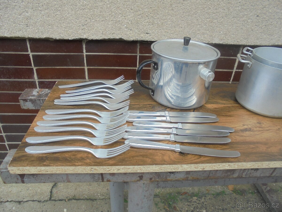 staré hliníkové nádobí - 2