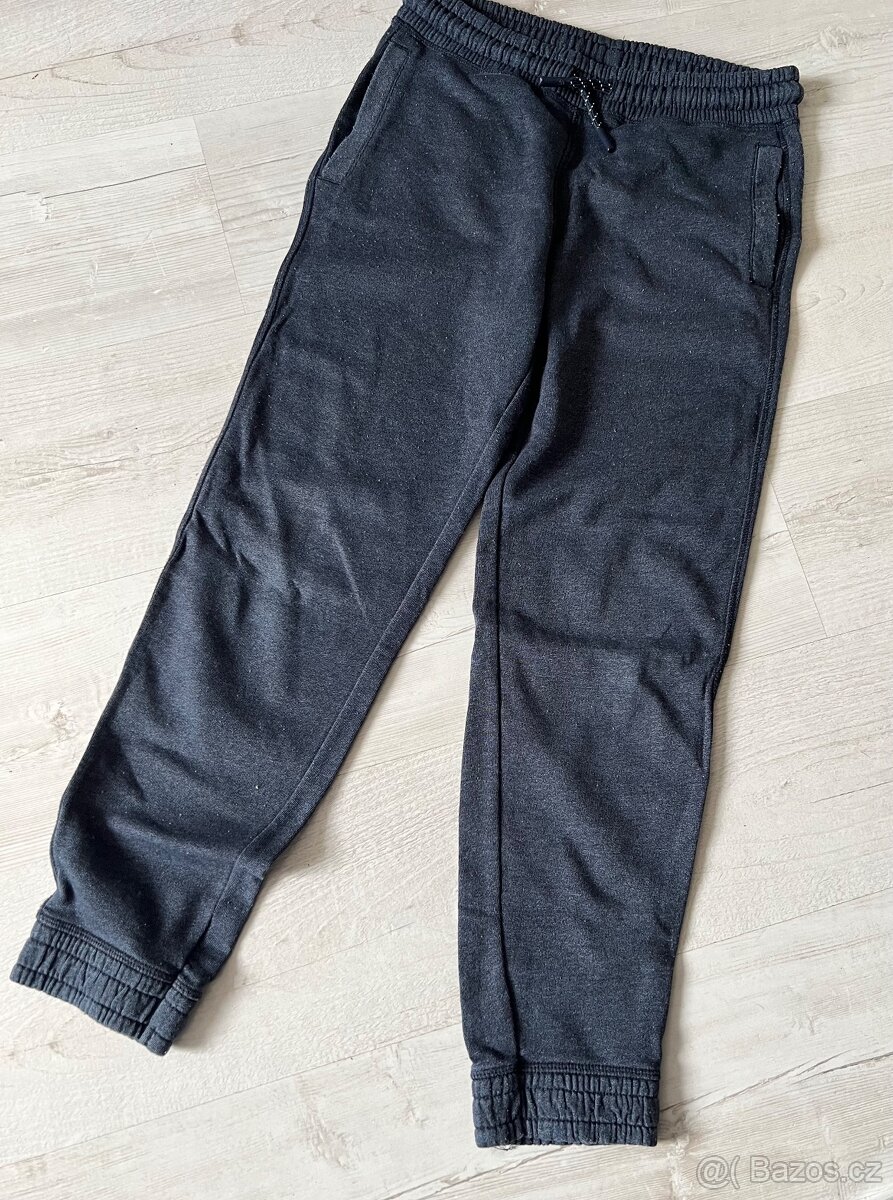 Tepláky vel.152,Reserved a C&A - 2