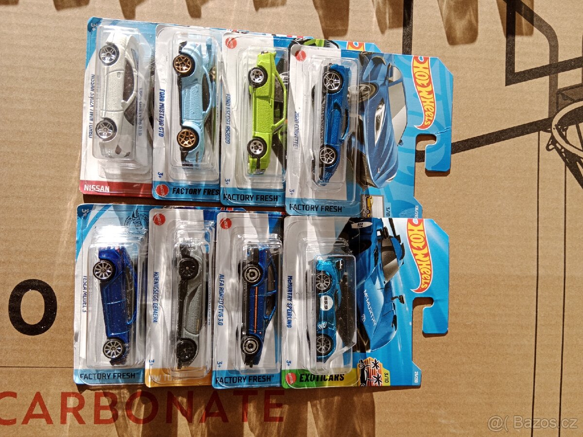 Autíčka Hotwheels v supr stavu - 2