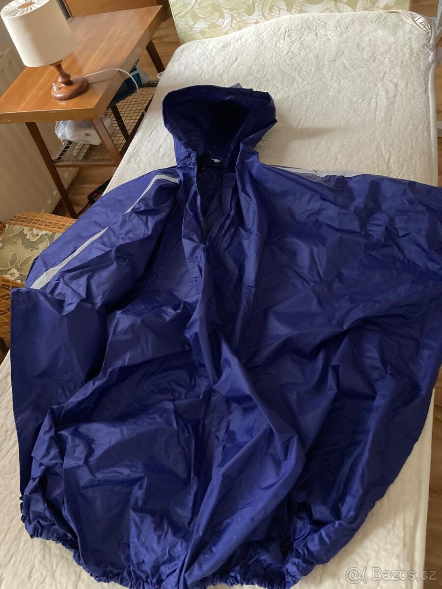 Pláštěnka na invalidní vozík - 2