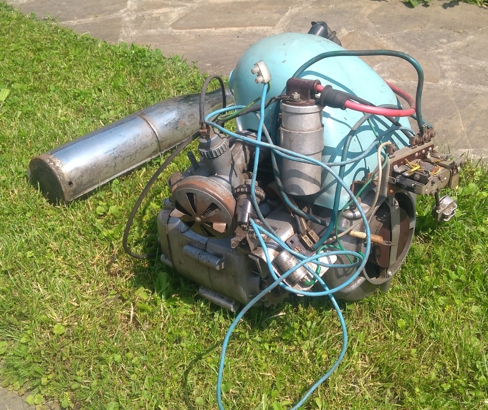 motor Manet 90 - 2