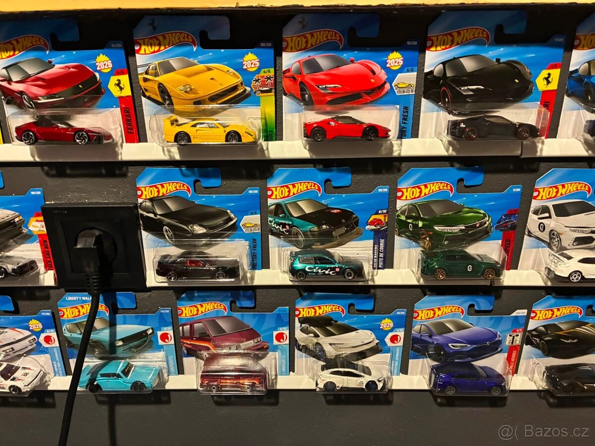 Hotwheels Mainline - 2