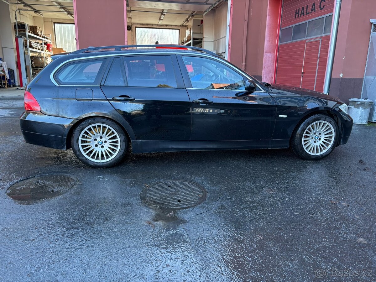 BMW E91 330D - 2