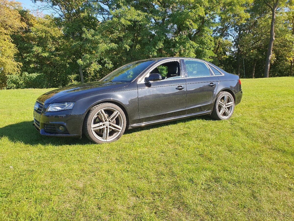 Audi A4 B8 2.0i nová stk - 2