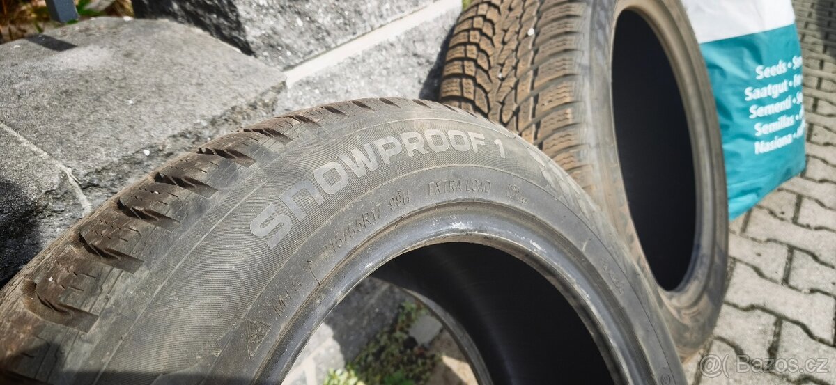 Zimní pneu Nokian 215/55/17 - 2