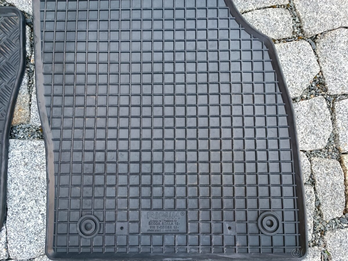 Gumové koberce + gumová vana do kufru pro VW T-CROSS - 2