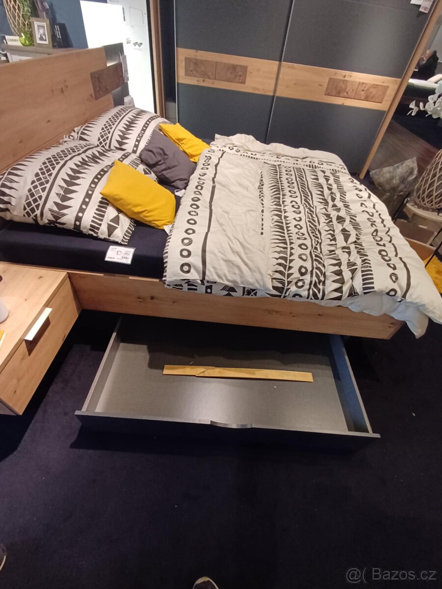 Kompletní manželská postel - 2