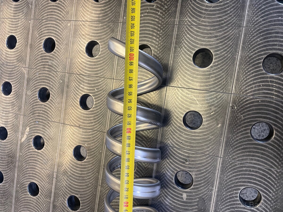 Nerezová spirála - 2