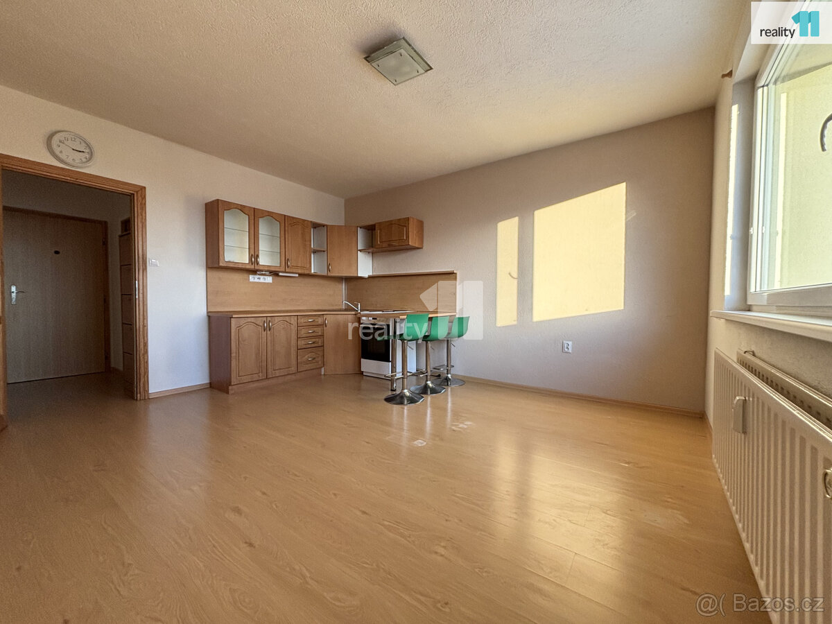 Pronájem bytu 2+kk, 40 m2, Okružní, Česká Lípa - 2