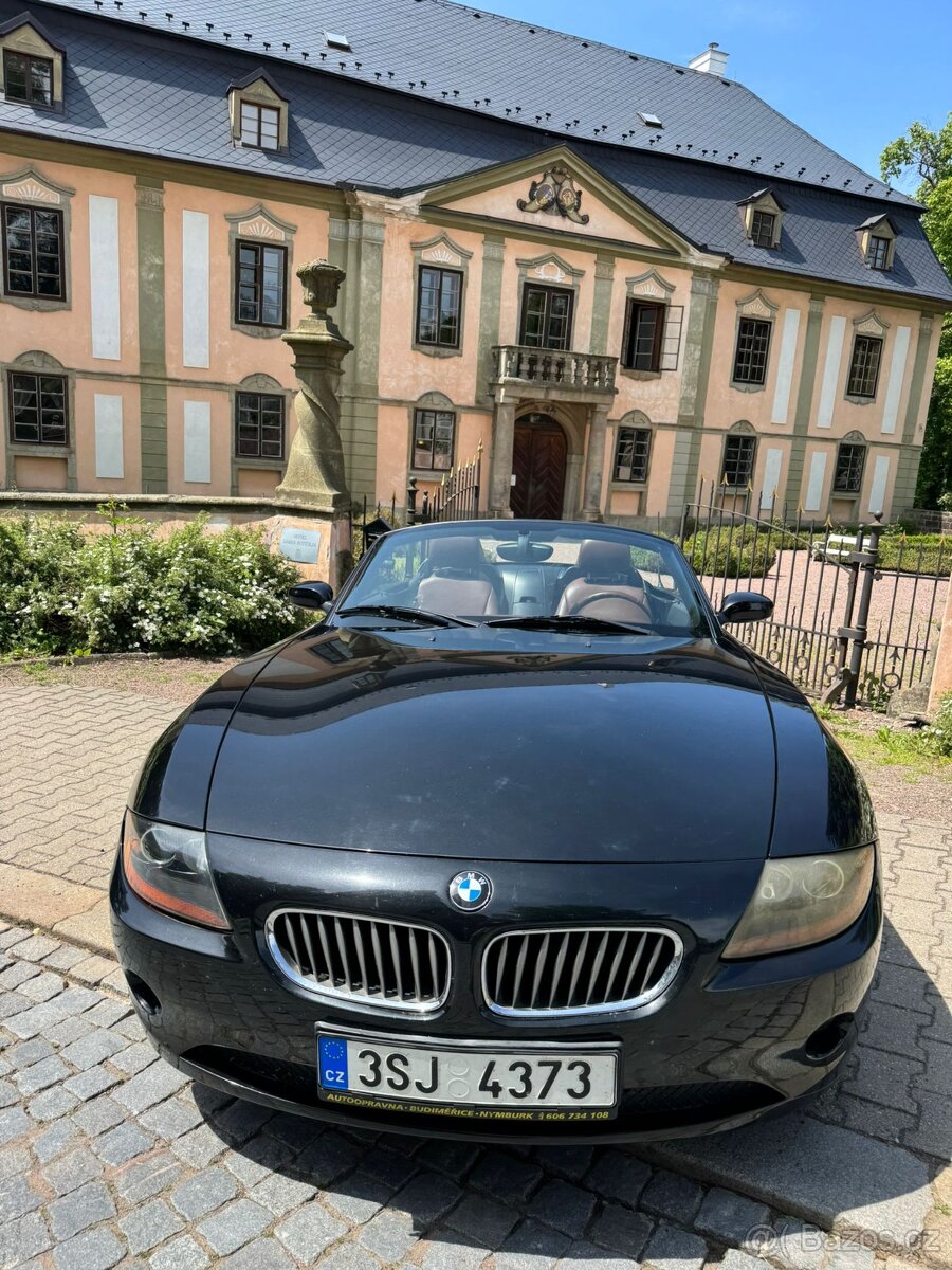 BMW Z4 e85 cabrio 2004 zajímavý interiér 2,5 141kw 6ti válec - 2