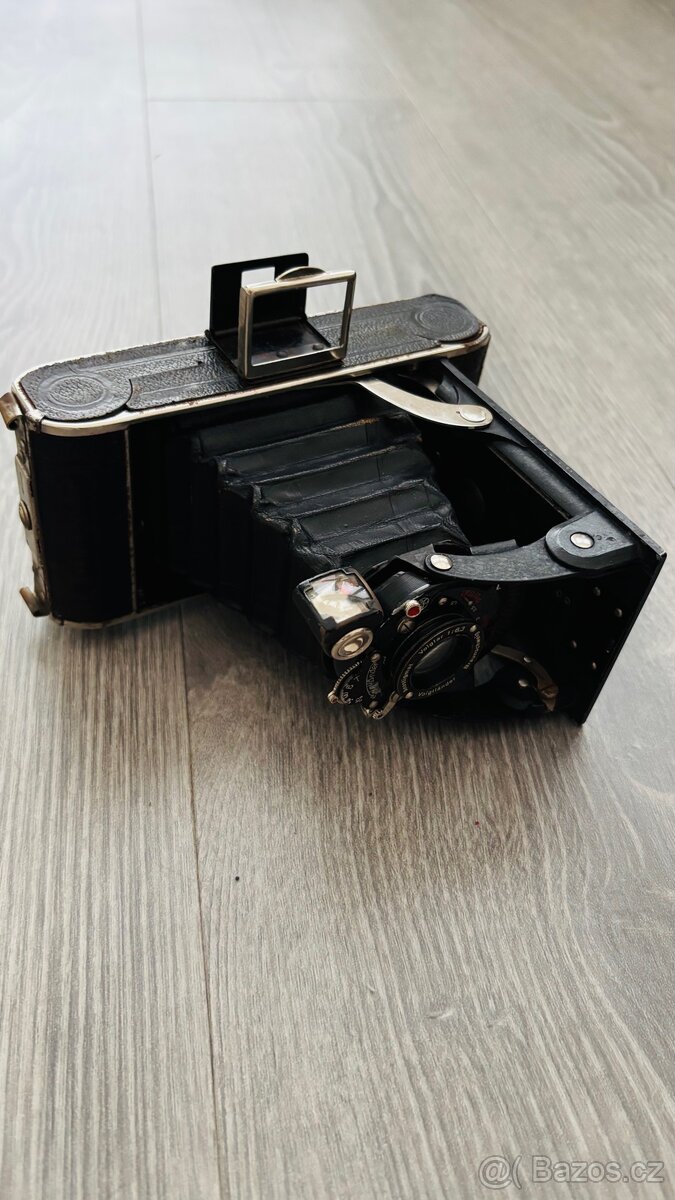 Historický fotoaparát Voigtländer - 2