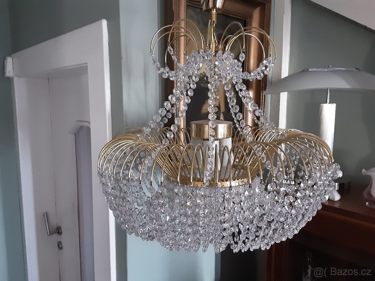 Krásný křišťálový lustr - 2