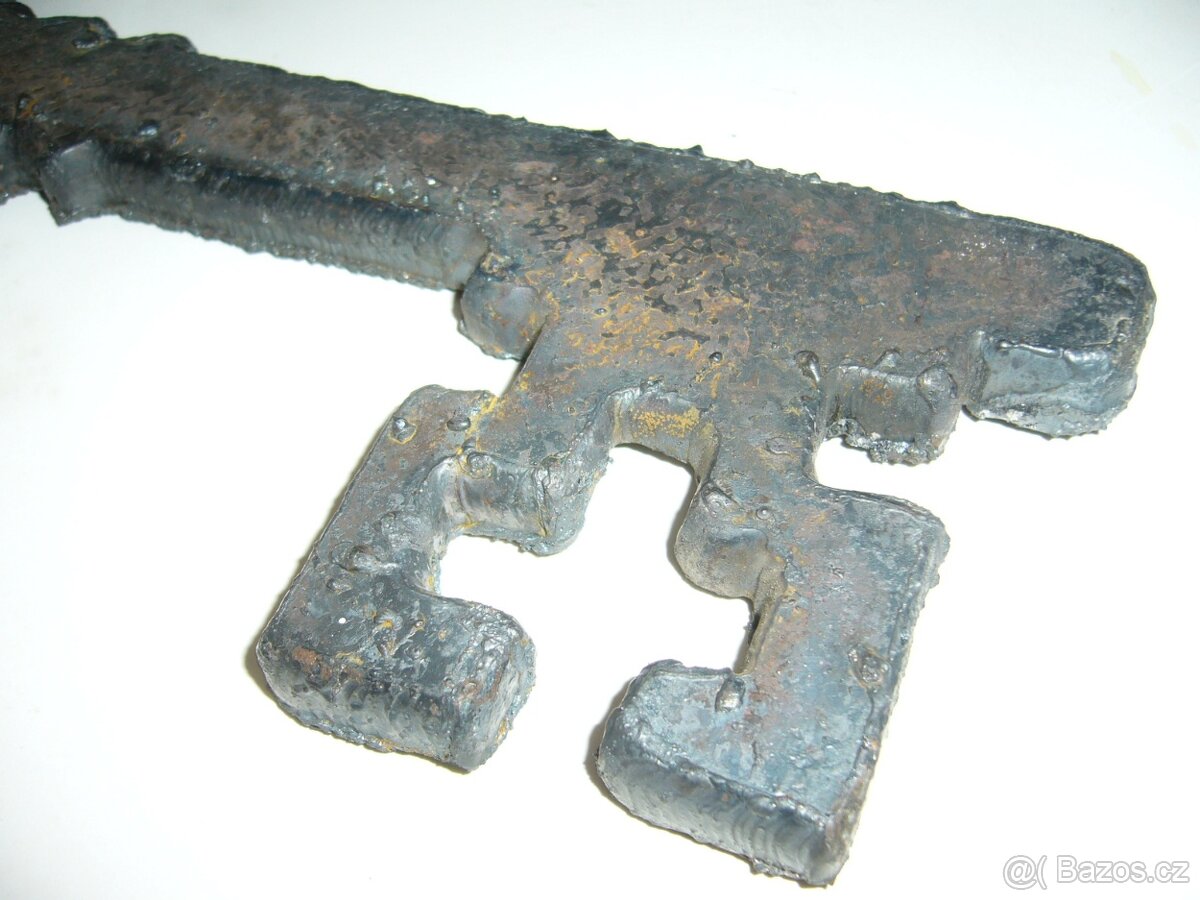 Klíč k věšení klíčů - 2