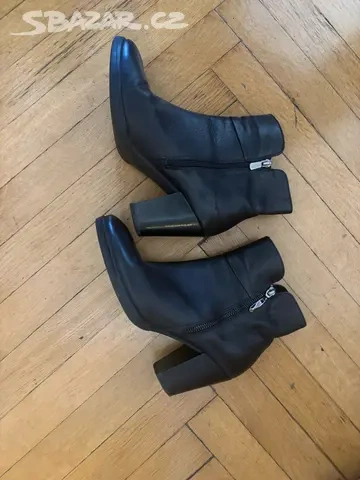 Dámské černé polokozačky vel. 39 - 2