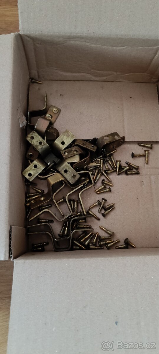 Mosazné kliky oken - 2