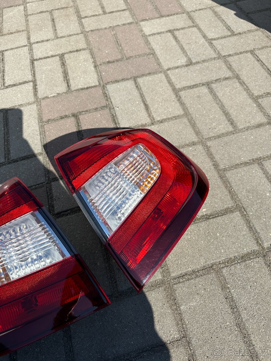 Škoda Rapid - zadní světla - 2