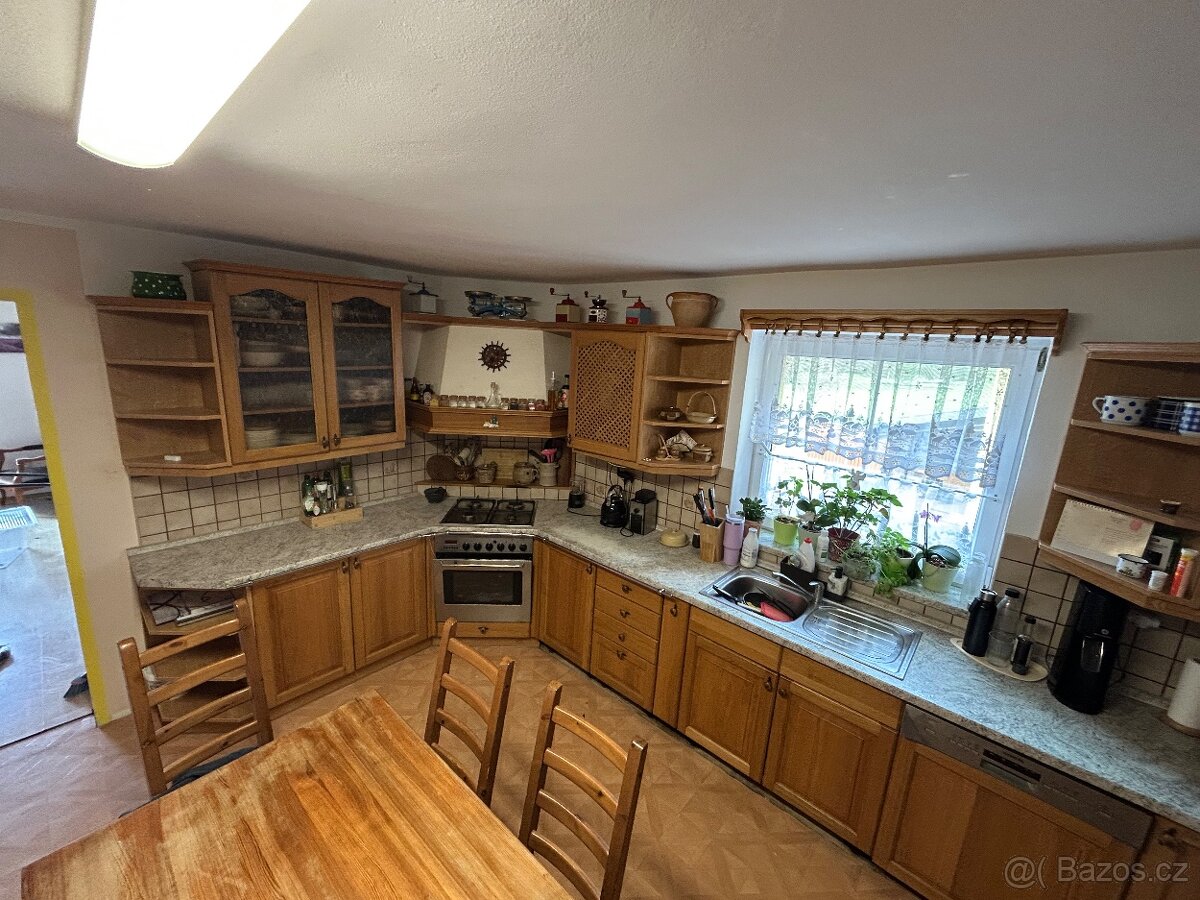 KUCHYŇ - DUB MASIV - 2