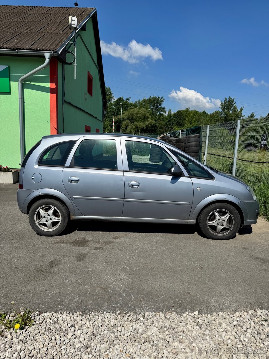 🚗 Opel Meriva 1.4 Benzín - 2