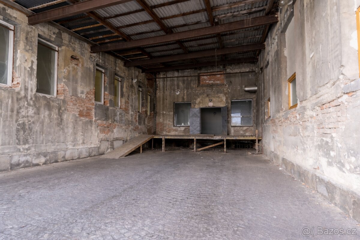 Skladovací objekt, 1350 m², Sudkov (1.patro) - 2