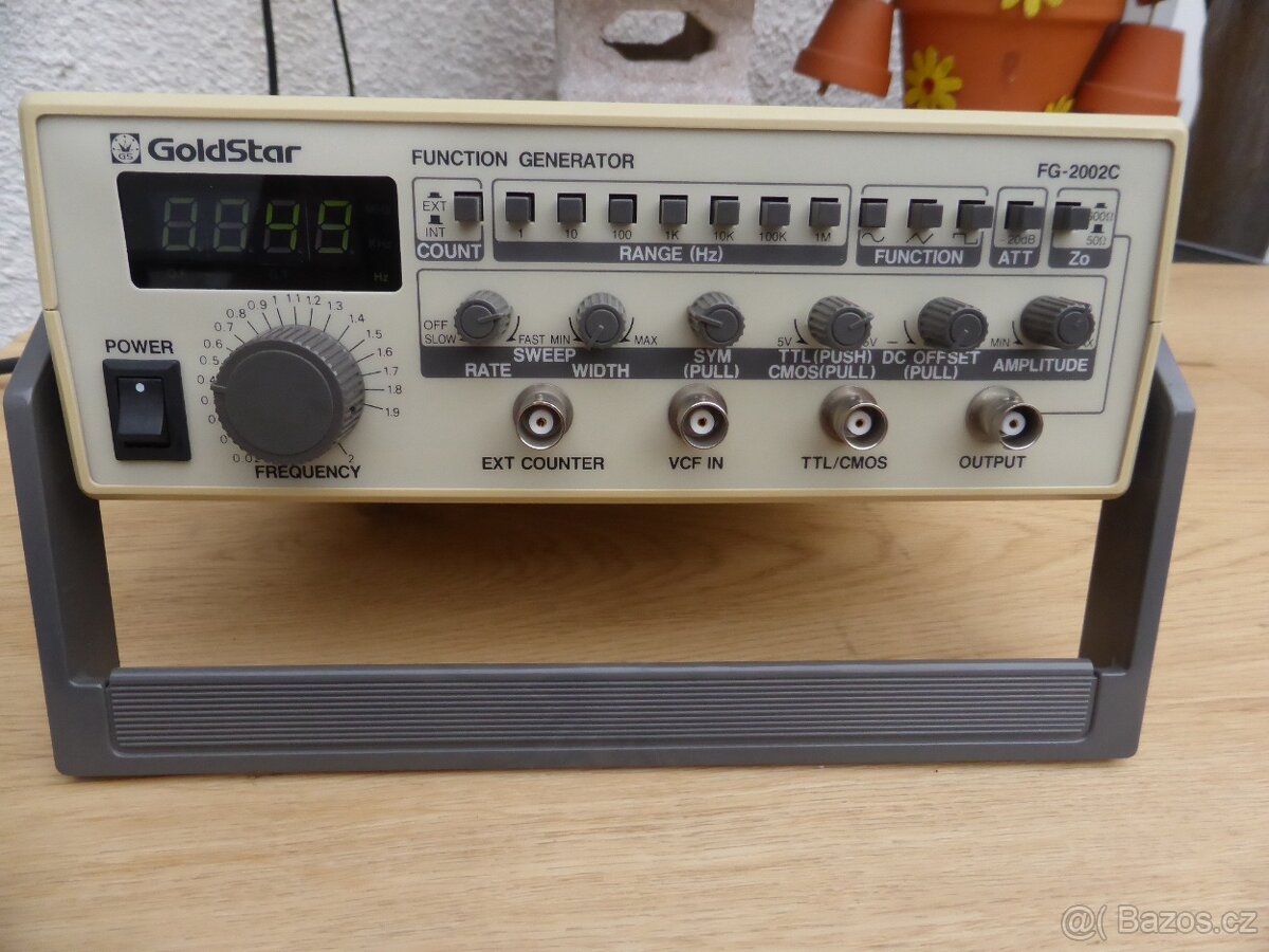 Funkční generátor - čítač Goldstar FG-2002C - 2