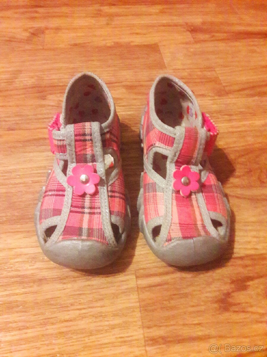 Dívčí bačkorky/sandálky Befado v.23 - 2
