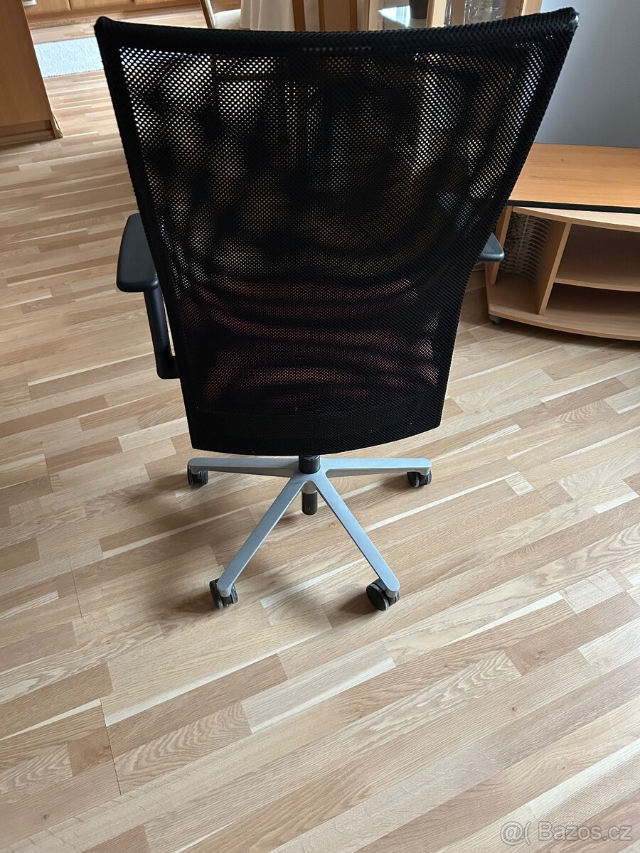 Kancelářská židle - 2