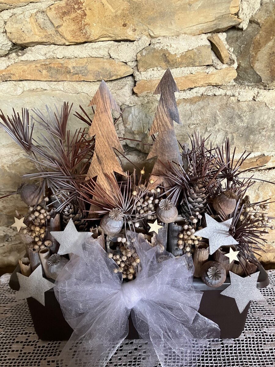 VÁNOČNÍ TRUHLÍK NA OKNA - 2